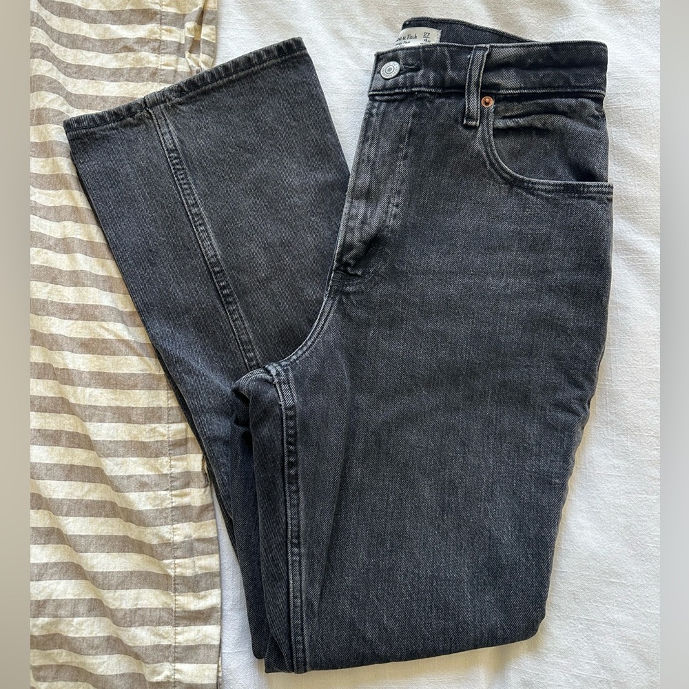 Abercrombie Vintage Flare Ultra High Rise (mini/kick flare)